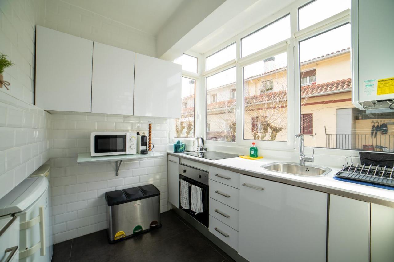 Charming Sweet Rio Deba Apartment By Cisan Rentals San Sebastian Exterior photo